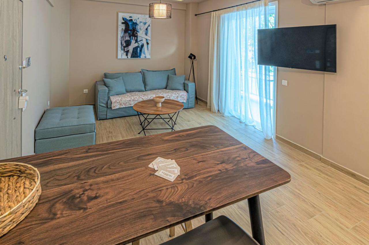 Ventiri Suite 2 Атина Екстериор снимка